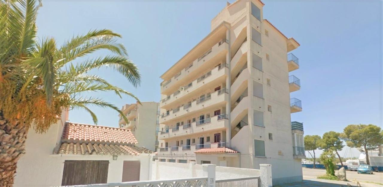 Holidays Penthouse Vues Panoramiques Sur Le Port Naval,Un Sejour Elegant Assure " Wifi Parquing Gratuit 罗萨斯 外观 照片