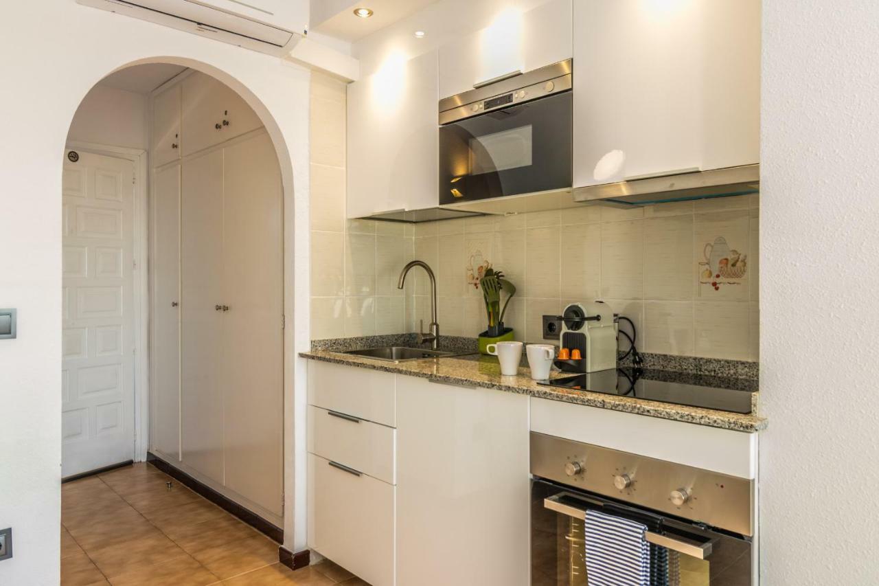 Holidays Penthouse Vues Panoramiques Sur Le Port Naval,Un Sejour Elegant Assure " Wifi Parquing Gratuit 罗萨斯 外观 照片